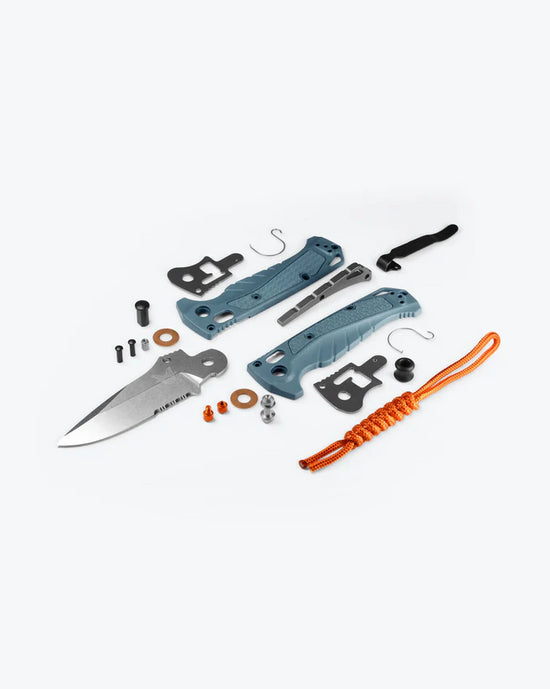 Mini Adira | Depth Blue | Drop-Point Serrated