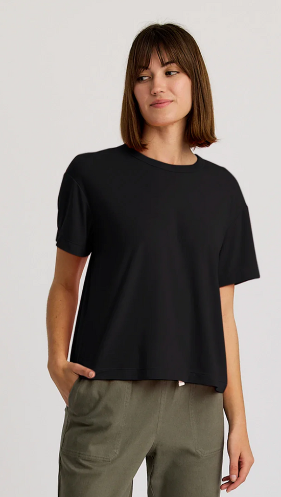 Free Fly Women's Elevate Lightweight Tee