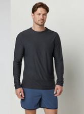 Vuori Men's Long-Sleeve Strato Tech Tee